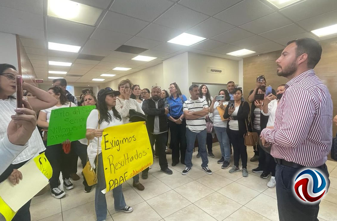Protestan docentes por incumplimiento de la Secretaría de Educación en BC